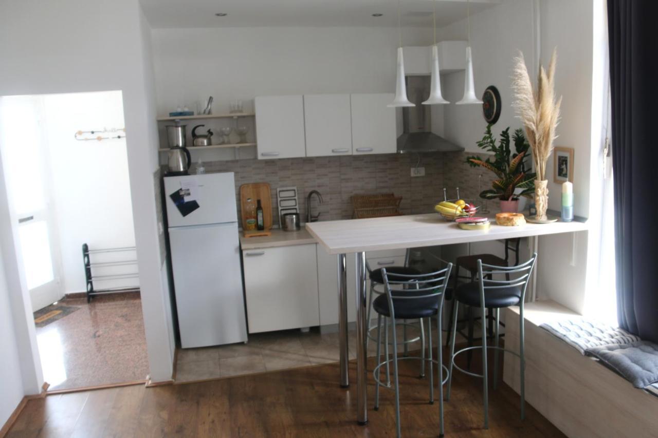 Cosy Apartment - 10 Minutes Walk To Sea Zadar Exterior photo